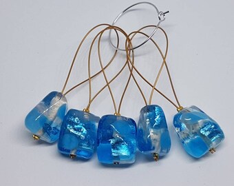 Twisted glass stitch markers