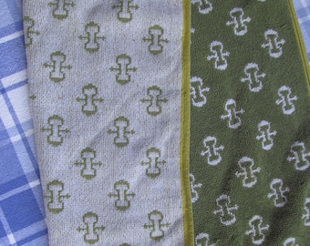 Hand Towel - Vintage - Towel - green and white