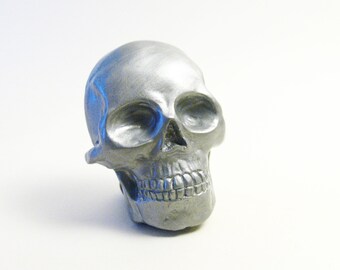 silver skull brooch / magnet handmade