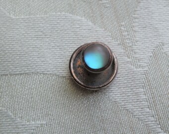 Antique Saphiret Glass Single Collar Stud