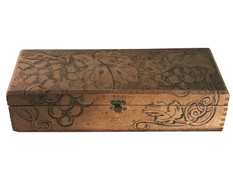 Art Nouveau Pyrography Flemish Grapevine Glove Box