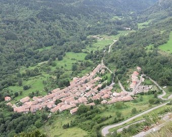 Original laminated placemat aerial view of the village of Montsegur Ariege