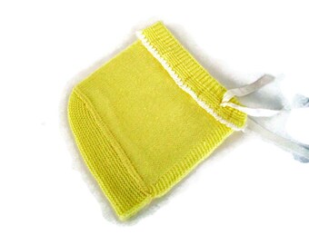 Vintage Baby Hat Hand Knit Bonnet Yellow and White 0-3 Months Handmade Baby Hat Infant Warm Hat