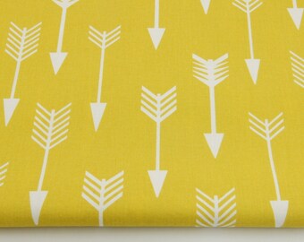 Fabric 100% cotton white arrows on a mustard background 50 x 160 cm, 100% cotton printed accessories.