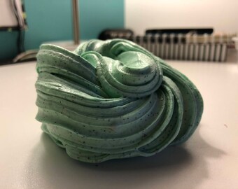mint chocolate chip ice cream (8oz)