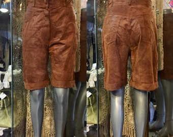 1980' Dino'z brown suede leather high waisted shorts. Size S.