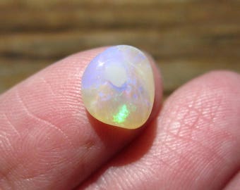 Australian Lightning Ridge Opal 1.5 ct