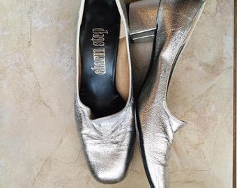 Vintage 1950's Silver Charm Step Heels