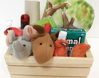 Busy Box for Kids Wedding Table, Activities for Kids at Wedding, Kids Table Favors- Keep kids busy with this fun box of activities