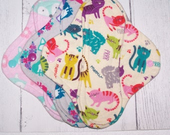 Set of 3 Flannel panty liners with wings 8 inches in assorted animal prints