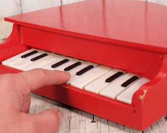 Wooden piano - Small piano - Vintage piano - Kids piano - Piano toy - Red small piano - Retro piano - Musical toy - Old instrument piano