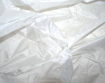 Fine Indian Silk taffeta in white - fat quarter -TF 1