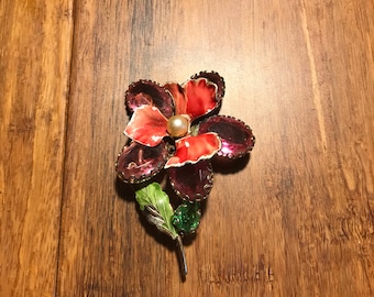 Vintage pink flower brooch