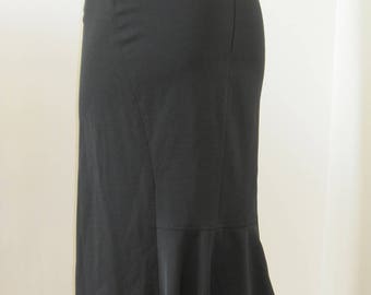 Black pencil skirt with back yoke