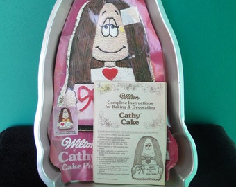 Cathy cake pan by Wilton