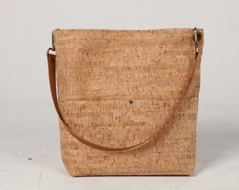 Cork Tote Bag, Cork Bucket Bag, Cork Bag, Hobo Tote, Casual Tote Bag, Cork Handbag, Fashion bag, Bucket bag, Lagut, Weekend Bag, spring bag