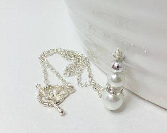 White Pearl Necklace White Bridesmaid Necklace Pearl Jewelry Set White Pearl Pendant Handmade Wedding Jewelry Bridesmaid Gift Beaded Jewelry