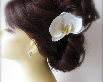 Orchid Hair Clip, Phalaenopsis, Wedding, Bridal Hair Accessories, Floral Hair Clip or Comb, Hair Veil, Hair Pin, Beach Weddings, Summer Hai