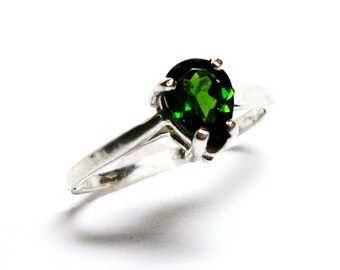 Chrome diopside, green pear ring, chrome diopside ring, solitaire ring, green ring, s 5 1/2 "Weeping Willow"