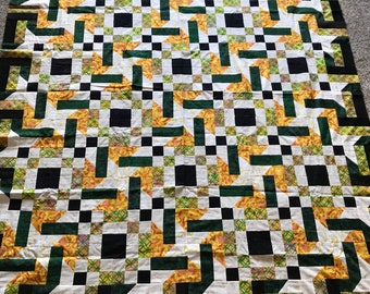 Quilt Top : Green/Black/Yellow Spinning Stars