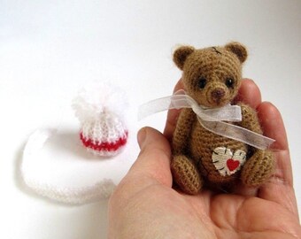 Miniature / Thread Artist / Crochet teddy bear / Crochet bear / Knit bear toy / Handmade gift