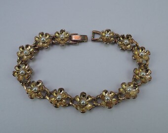 Dainty Gold Tone Flower Bracelet with Faux Pearls 1950s