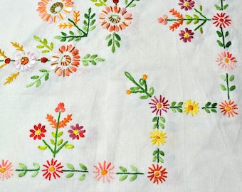Hand Embroidered Linen Tablecloth with Daisy Flower Embroidery - Square Table Cloth, Vintage Table Linens for Cottage Decor or Bedroom Decor