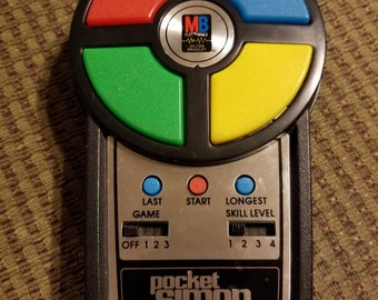 1980 Milton Bradley POCKET SIMON Vintage Electronic Game