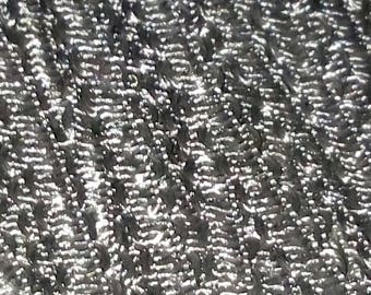 1 meter of SERPENTINE 8 mm wide black RICKRACK trim