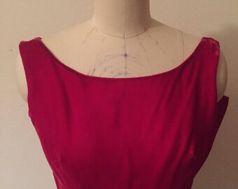 90s does 60s Red velvet and white holiday dress!!
