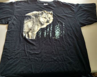 Vintage 90s big print wild wolf t-shirt