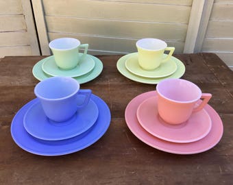 Vintage Hazel Atlas Child's Play Set Cups Saucers Plates Pink Yellow Green Blue 12 pieces