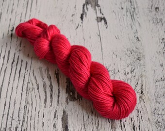 Hand Dyed Yarn, DK yarn, hand dyed dk yarn, alpaca, silk, cashmere, Fiery Fuschia
