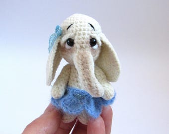 Miniature / Crochet elephant / Thread Artist / Crochet little elephant / Knit elephant toy / little toy / Handmade gift