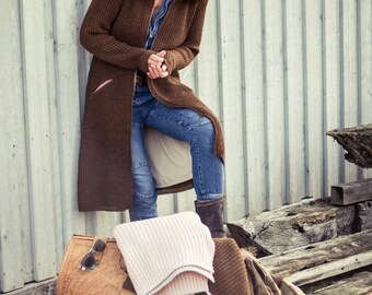 Action! % ! Women's knit coat with hood, windbreaker, handmade