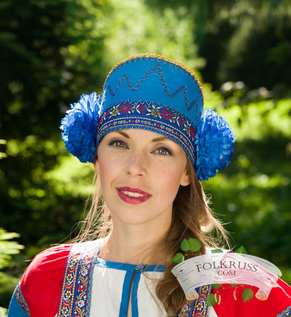 мордовский кокошник. борушка головной убор. национальные женские головные. национальные женские головные. национальные женские головные.