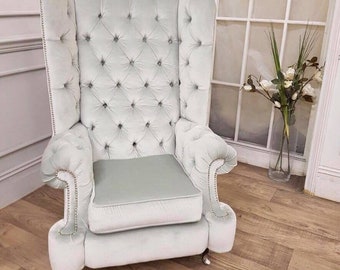 Chesterfield high back queen arm chair
