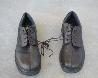 vintage DOC MARTENS mens black lace up shoes USA size 9