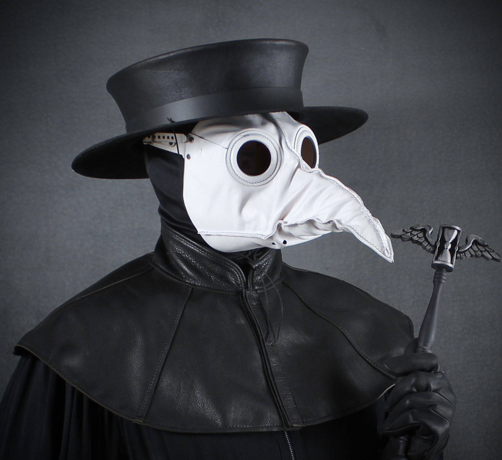 маска чумного доктора. алтан чумной доктор. чумной доктор стикеры. чумной доктор вид спереди. доктор чума маска.