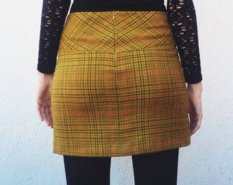 Vintage Tweed Skirt UK 10-12 / US 6-8 / EU 38-40