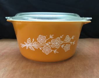 Vintage Butterfly Gold 2 Pyrex 1Qt Casserole Dish with Lid