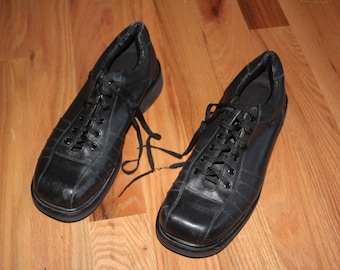 vintage DOC MARTENS mens black lace up shoes USA size 11