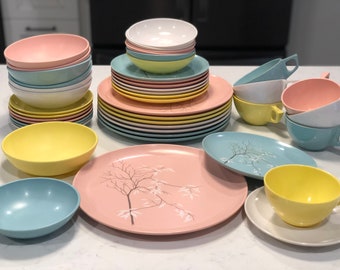 Mar-Crest Melmac Dinnerware Set 45pc.