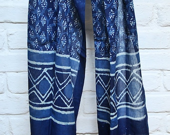 Ethical Blue Stole with Block-Printed Pattern