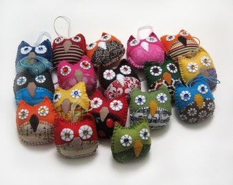 Party Favors 5 Owl Ornaments- Made to Order