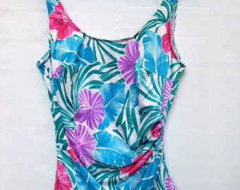 Hibiscus pastel one piece swimsuit size large