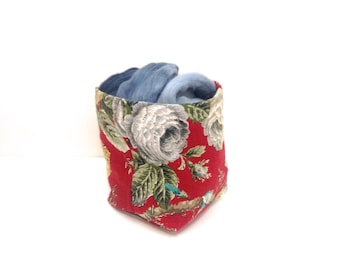 Barkcloth Roses Drawstring Bag