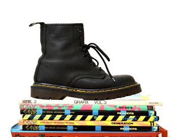 Erstaunlich, 90er Jahre schwarz Dr Martens Stiefel Größe Frauen 6 / / Jahrgang Doc Marten Black Boots UK Größe 4 hergestellt in England