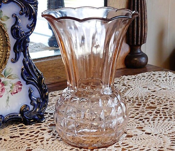 Pink Glass Vase / Anchor Hocking / Block Bubble Optic / Waffle / Honeycomb / Pineapple
