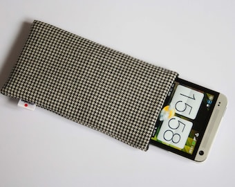 Houndstooth Black/White Case iPhone 3G, 4, 4S, 5 iPod Touch, HTC One, Samsung Galaxy S 4, Sony Xperia Z Sleeve, Cover, Pouch Pepita